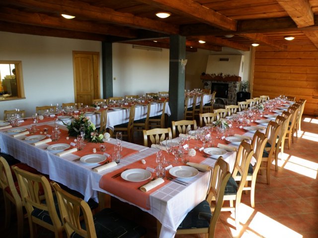 svatební hostina
